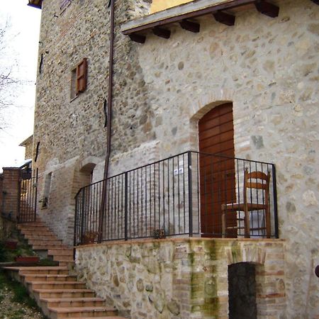 Casale Del Monsignore Spoleto Habitación foto