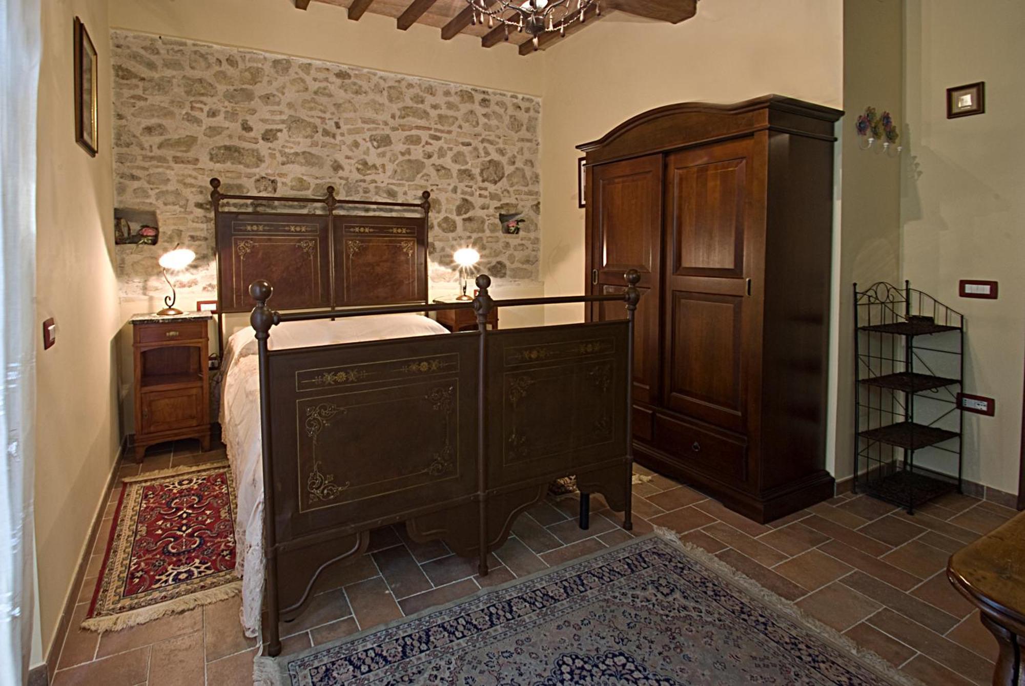 Casale Del Monsignore Spoleto Habitación foto