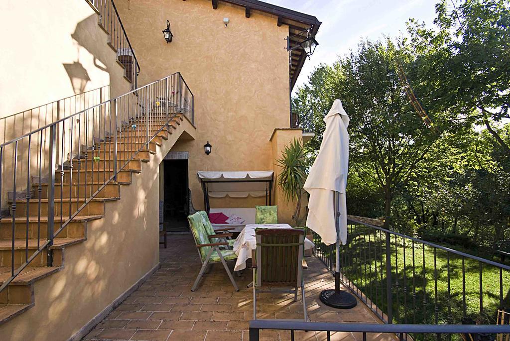 Casale Del Monsignore Spoleto Exterior foto